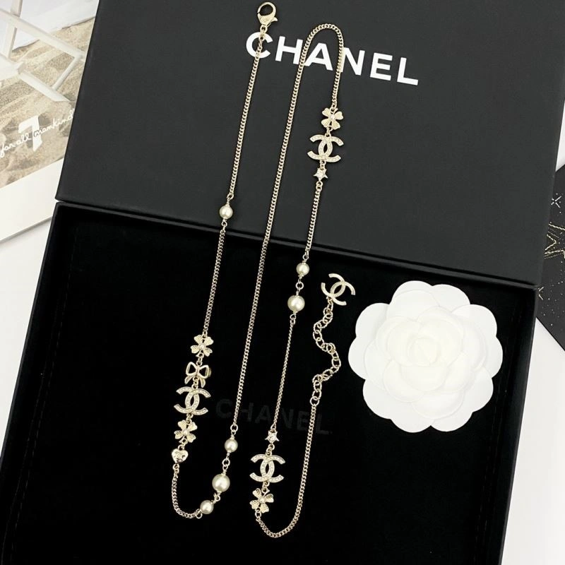 Contemporary Chanel Necklaces 224558