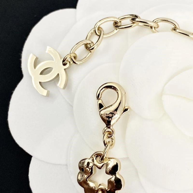 Chanel Necklaces Elegant 224555