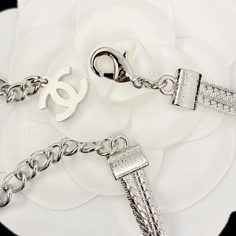 Chanel Necklaces Lightweight 224548