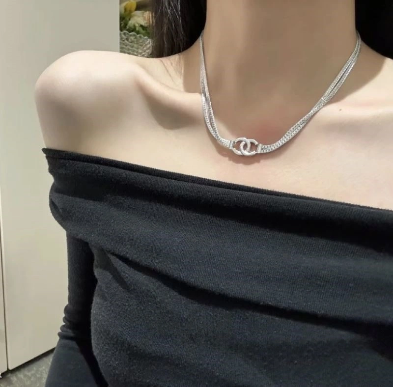 Chanel Necklaces Lightweight 224548