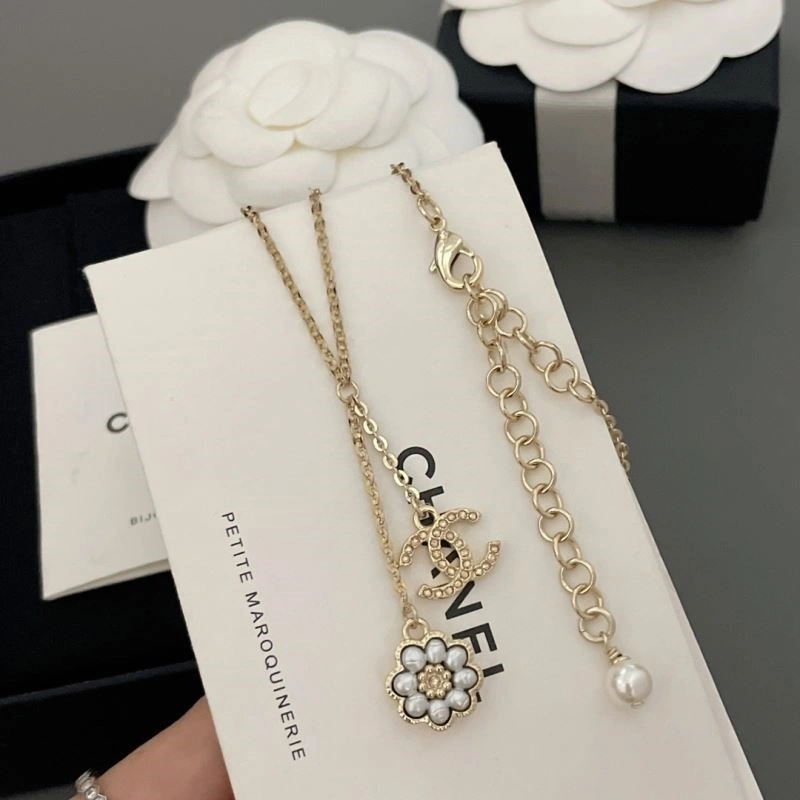 Chanel Necklaces Durable 223595