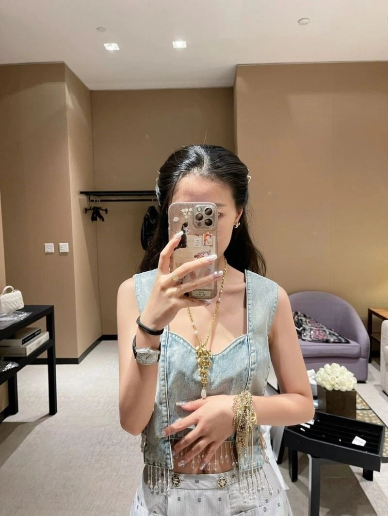 Chanel Necklaces UrbanChic 223575