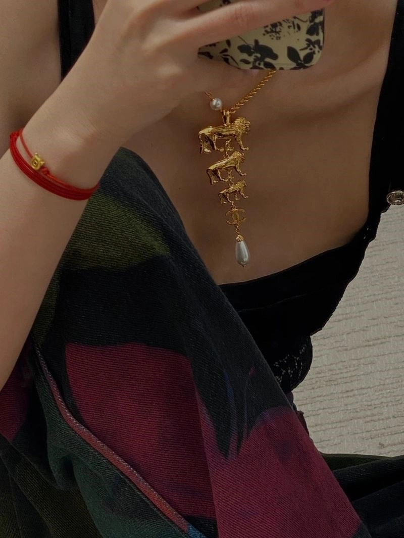 Chanel Necklaces UrbanChic 223575