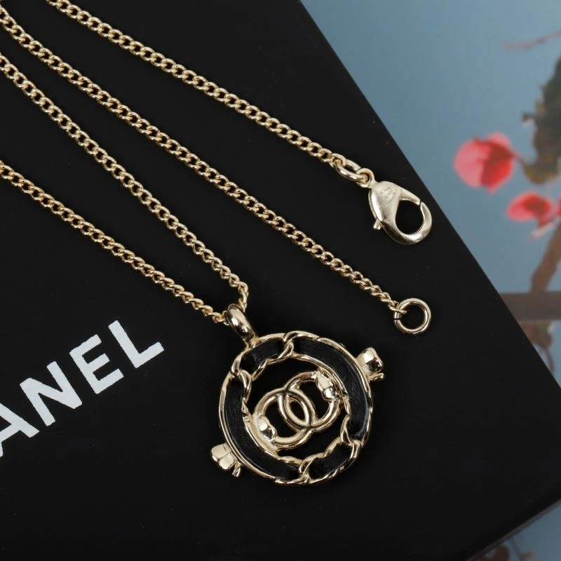 RelaxedFit Chanel Necklaces 223574