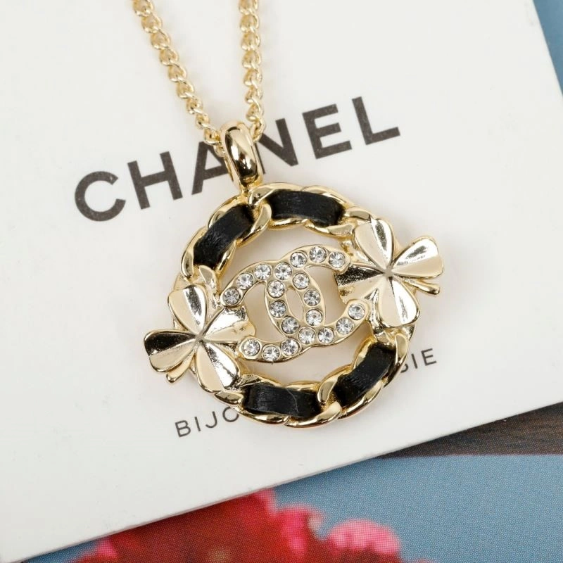RelaxedFit Chanel Necklaces 223574