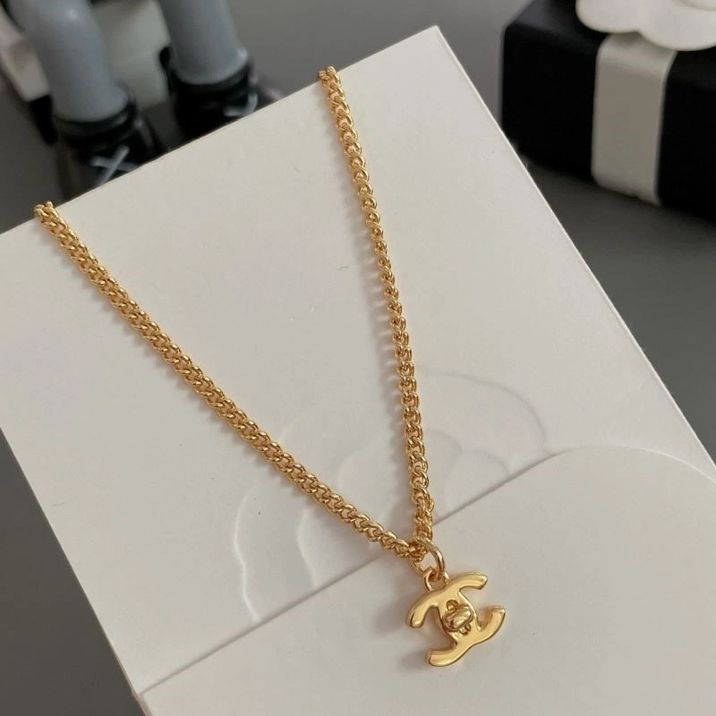 Chanel Necklaces Fashionable 223576