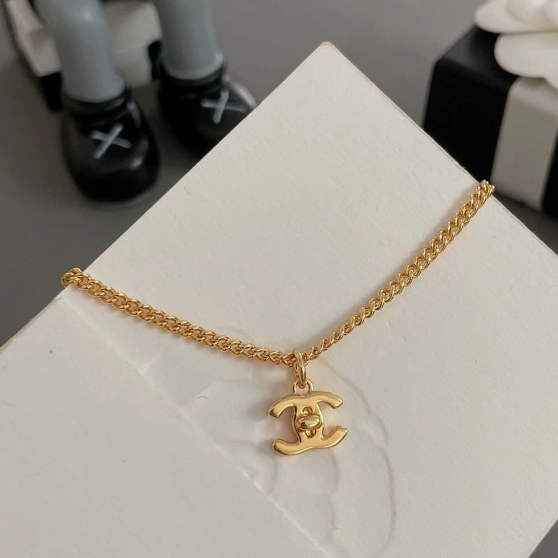 Chanel Necklaces Fashionable 223576