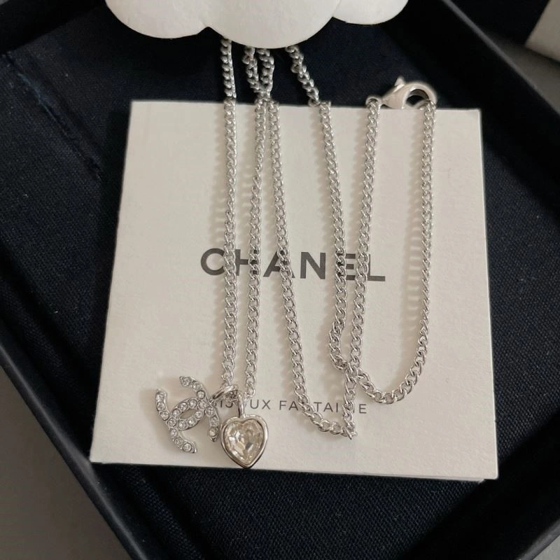 Chanel Necklaces Soft 223546