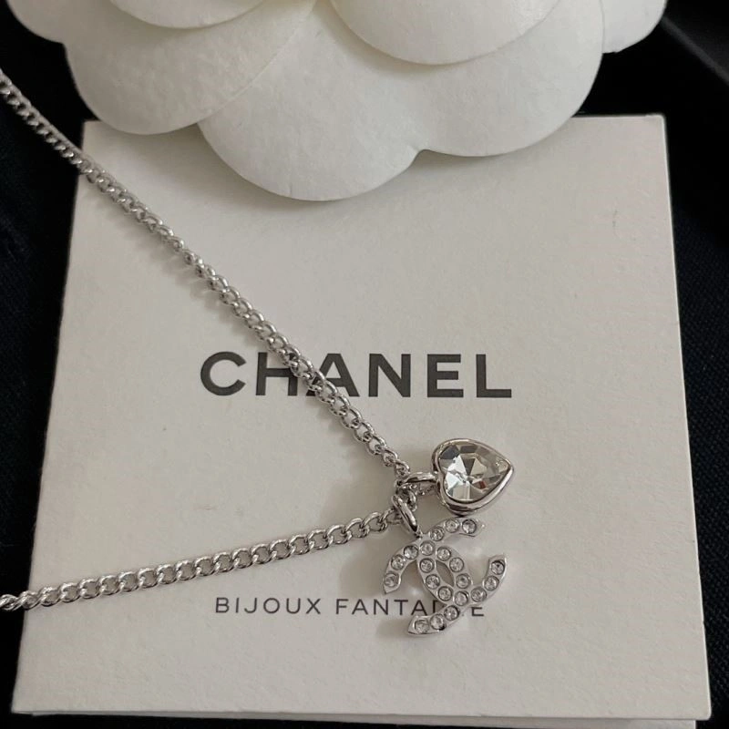 Chanel Necklaces Soft 223546