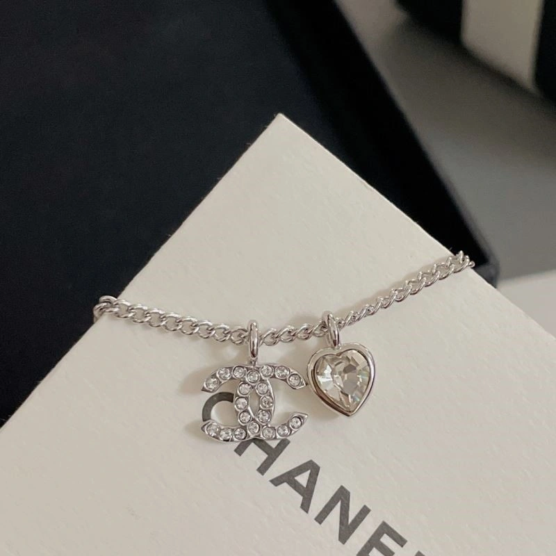 Chanel Necklaces Soft 223546