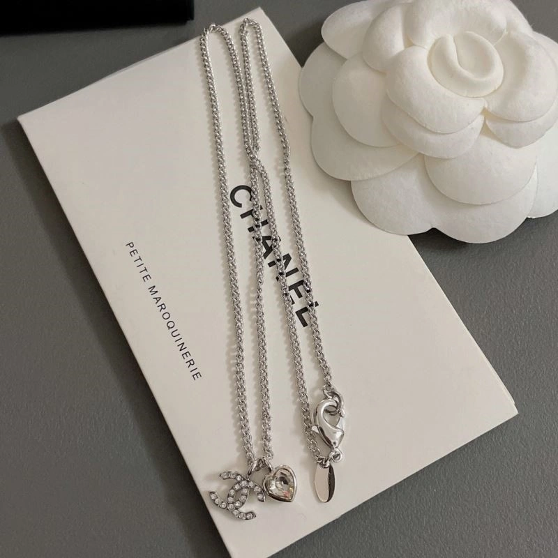 Chanel Necklaces Soft 223546