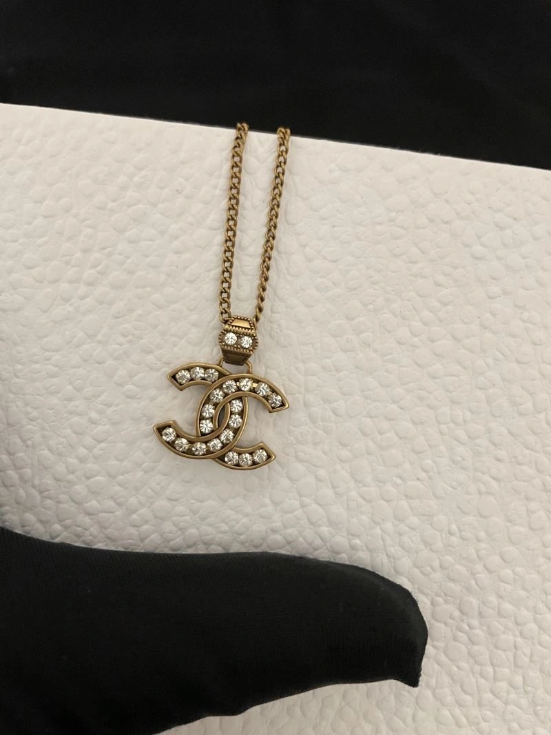 Chanel Necklaces Elegant 223552