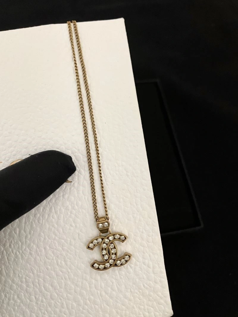Chanel Necklaces Elegant 223552