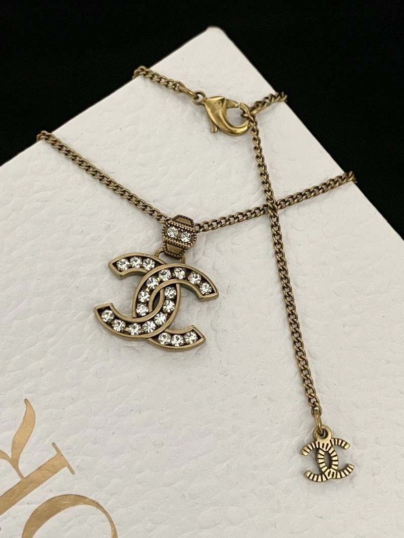 Chanel Necklaces Elegant 223552