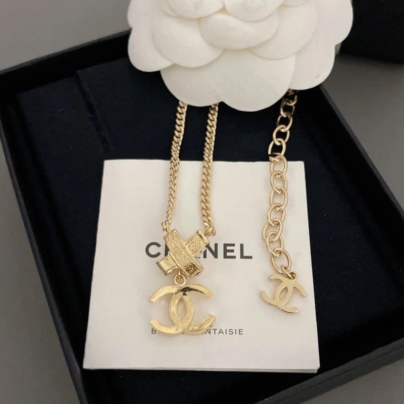 Vibrant Chanel Necklaces 223553