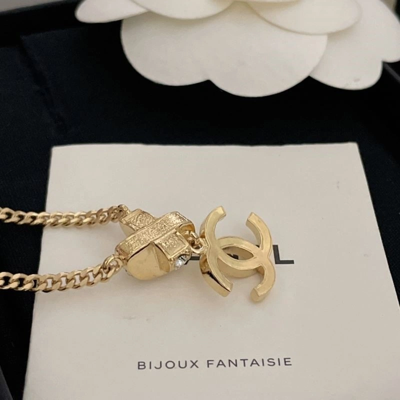 Vibrant Chanel Necklaces 223553