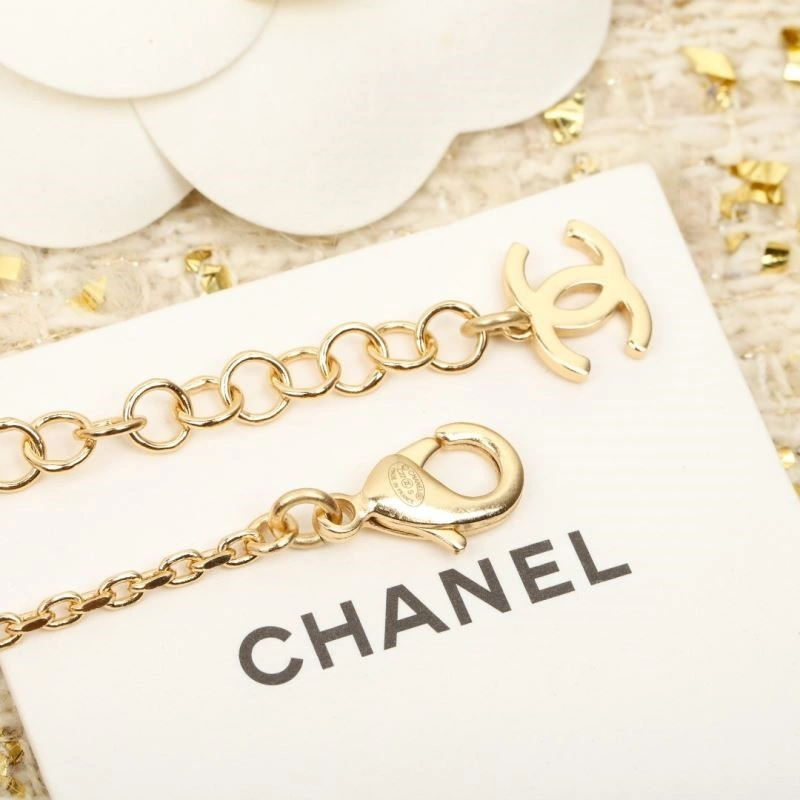 Vibrant Chanel Necklaces 223590