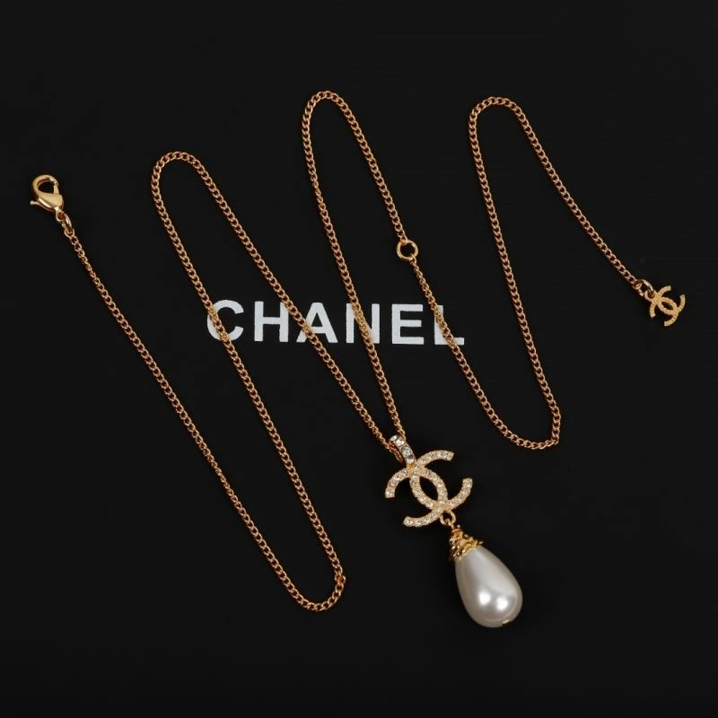 Chanel Necklaces Trendsetting 223535