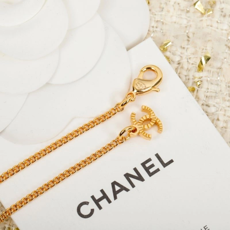 Chanel Necklaces Trendsetting 223535