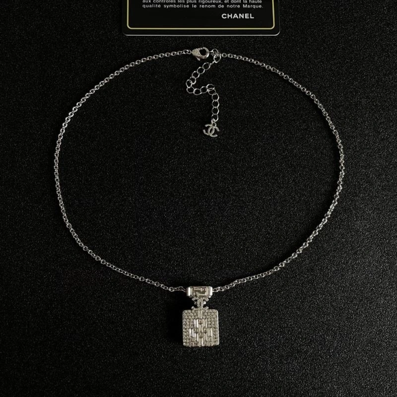 ModernLook Chanel Necklaces 223537