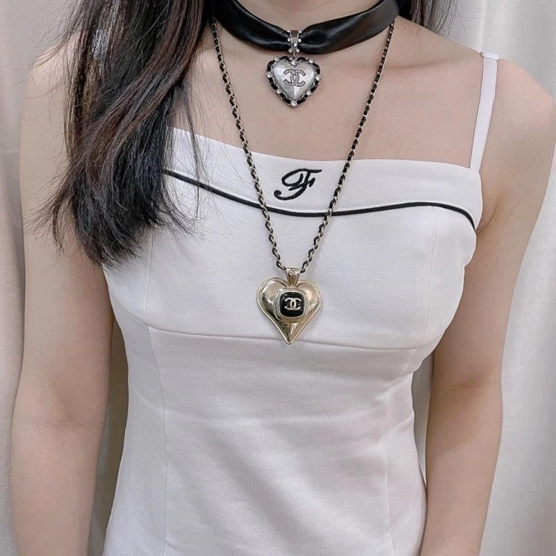 Modern Chanel Necklaces 223516