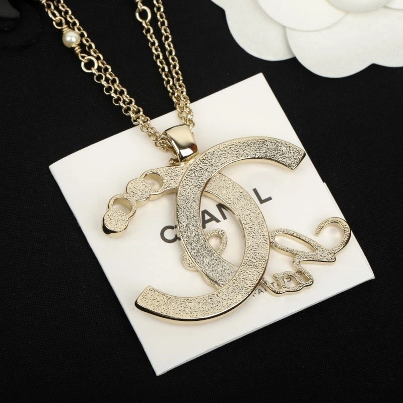 Chanel Necklaces Bold 223526