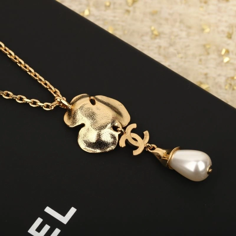 MoistureWicking Chanel Necklaces 223578