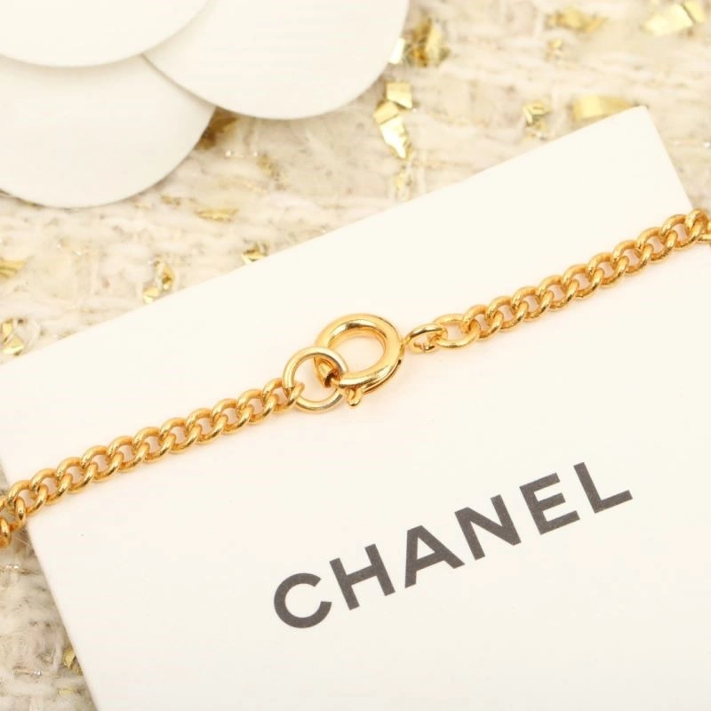 Chanel Necklaces Functional 223583