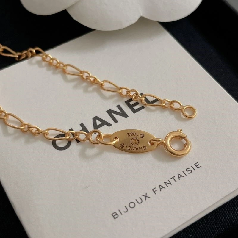 Youthful Chanel Necklaces 223505