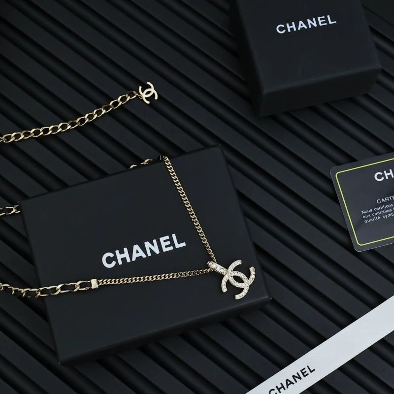 Breathable Chanel Necklaces 223511