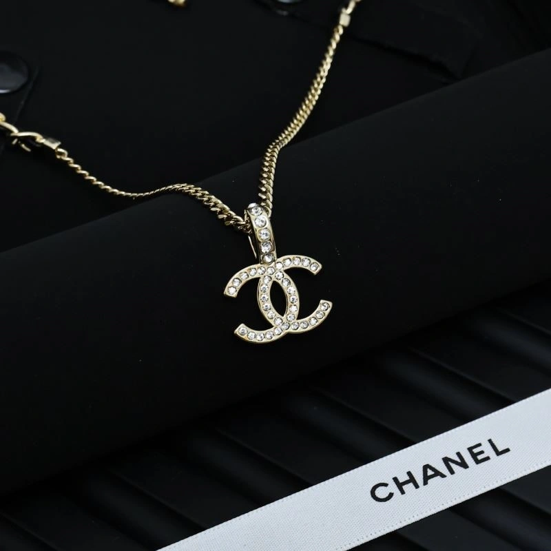 Breathable Chanel Necklaces 223511