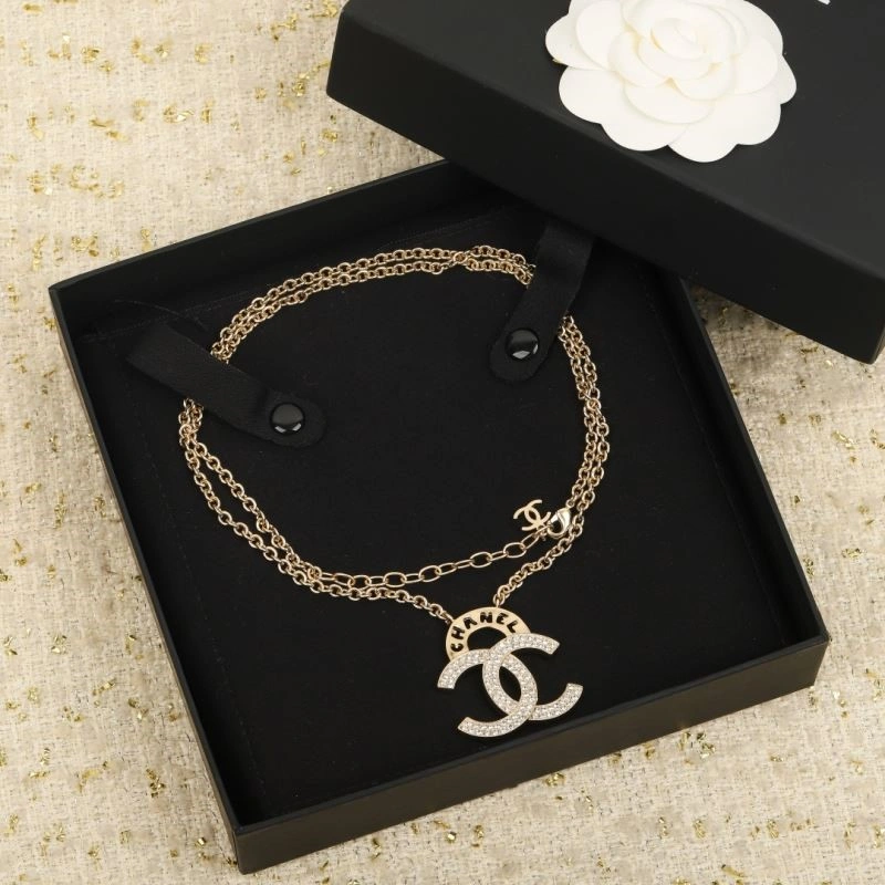 Minimalist Chanel Necklaces 223504