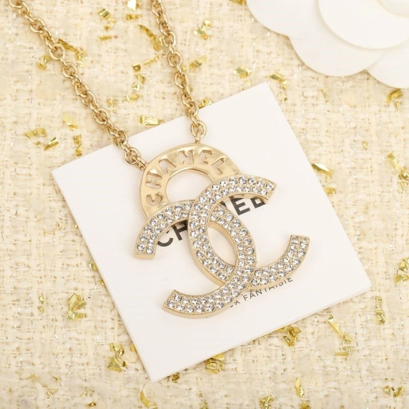 Minimalist Chanel Necklaces 223504
