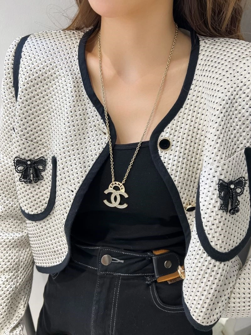 Minimalist Chanel Necklaces 223504