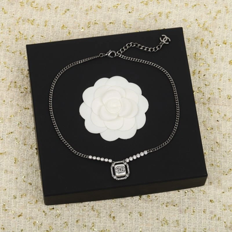 Chanel Necklaces SmoothTexture 223557