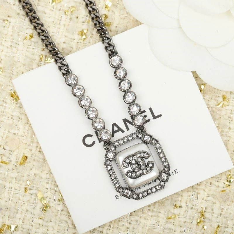 Chanel Necklaces SmoothTexture 223557
