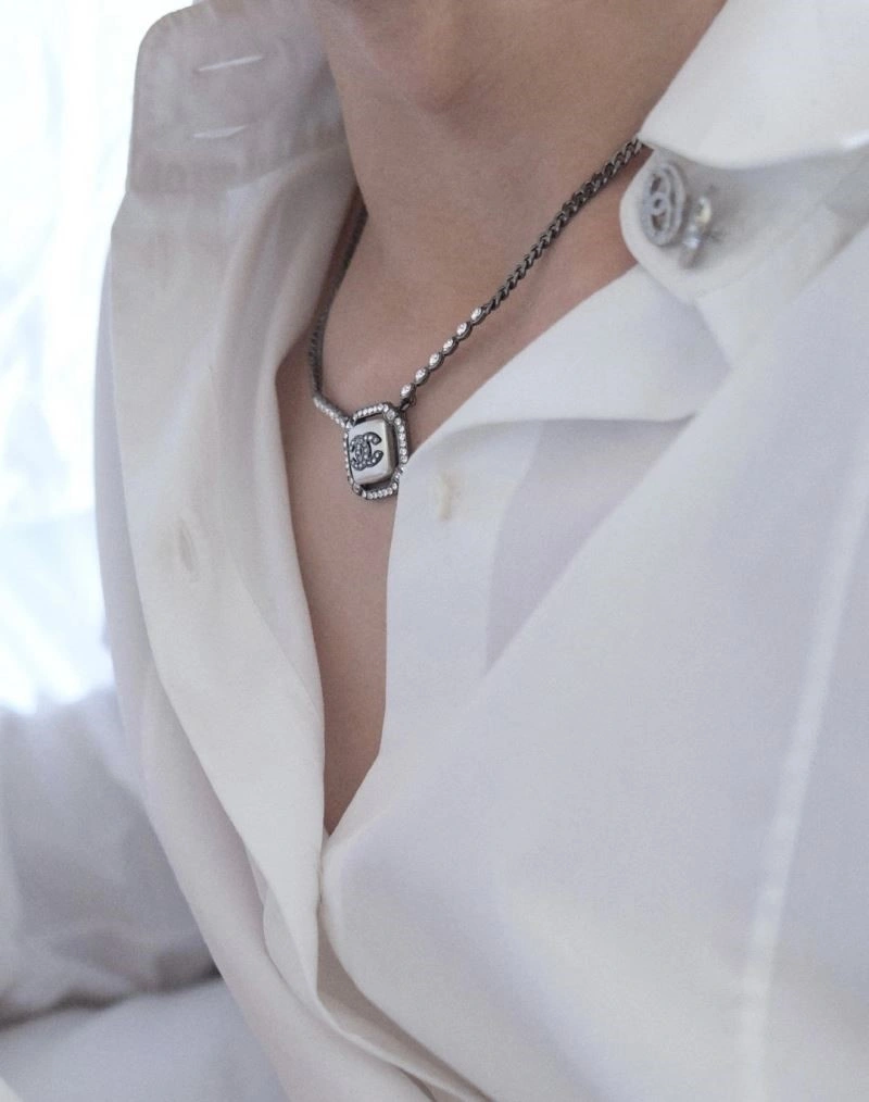 Chanel Necklaces SmoothTexture 223557