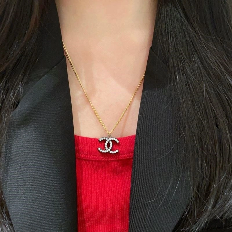 Chanel Necklaces UrbanChic 223495