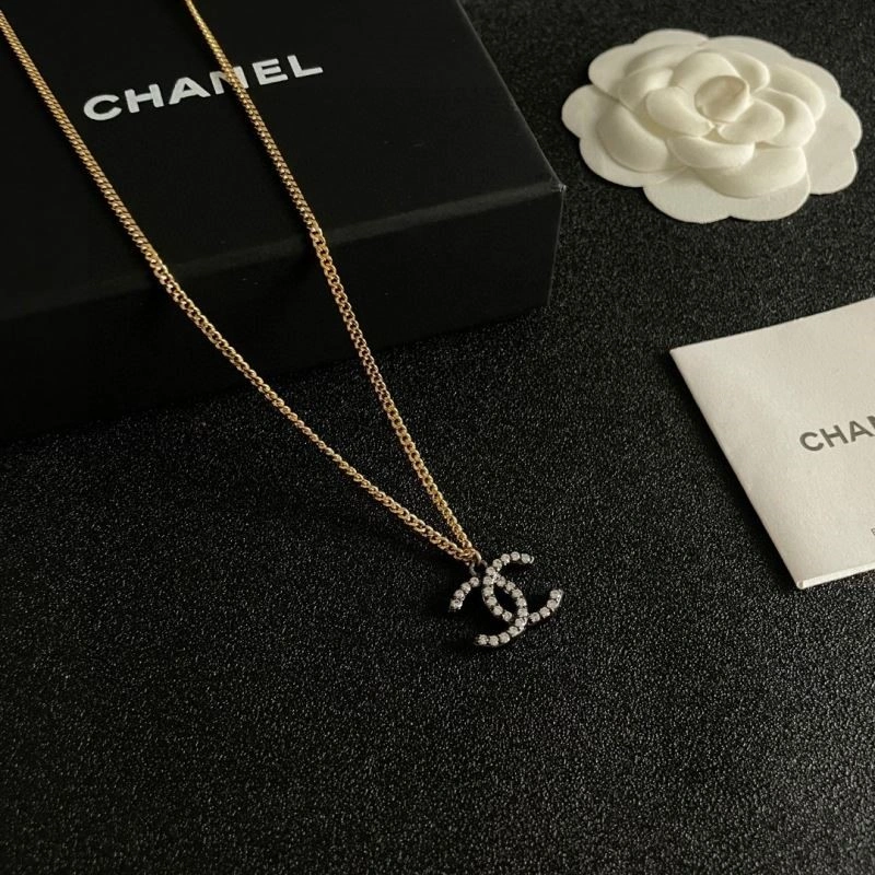 Chanel Necklaces UrbanChic 223495