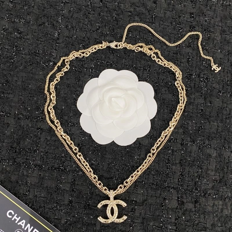Chanel Necklaces Practical 223500