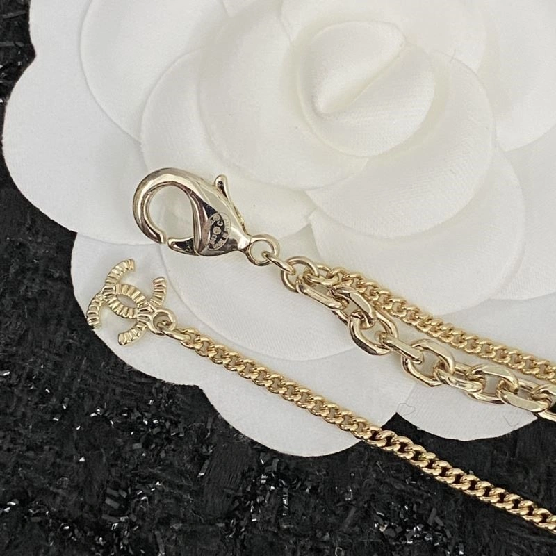Chanel Necklaces Practical 223500
