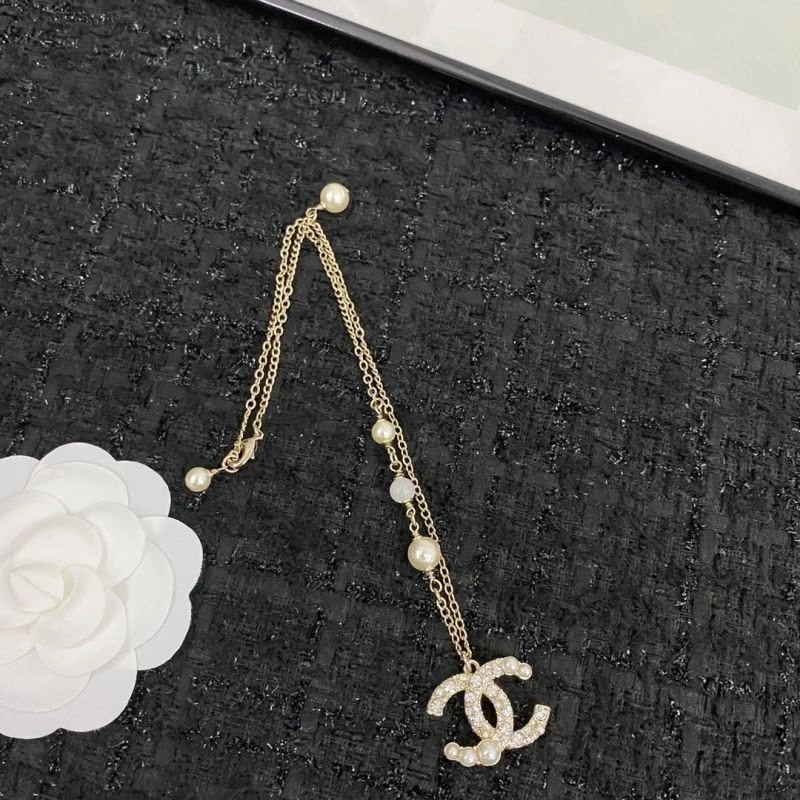 Chanel Necklaces Versatile 223490