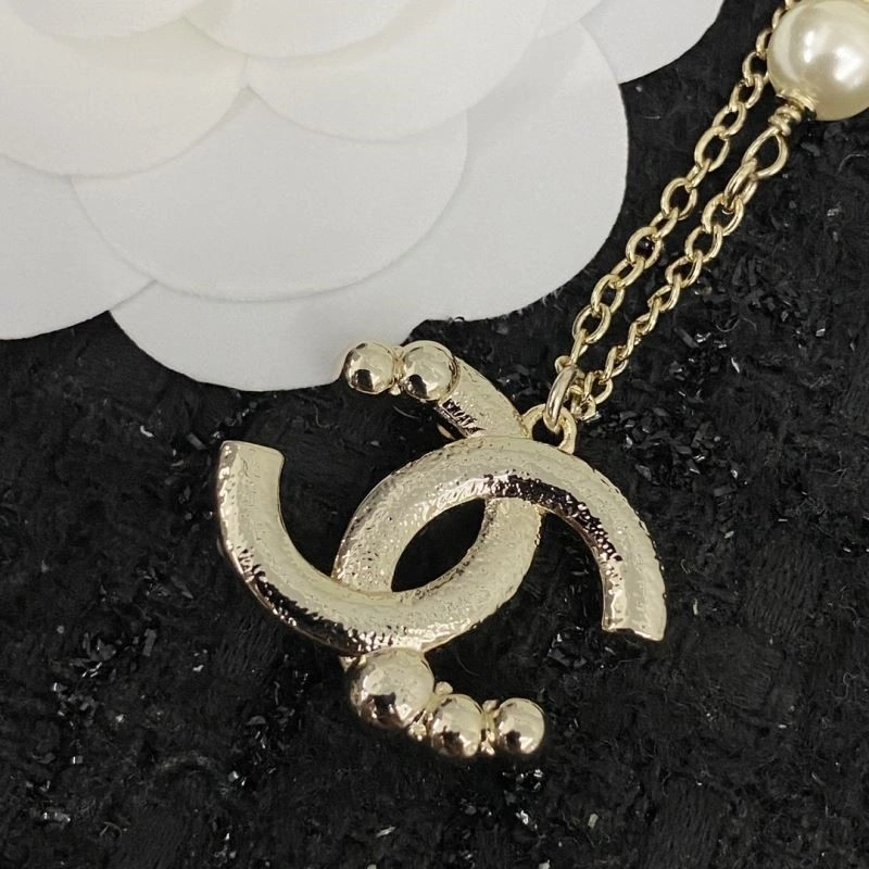 Chanel Necklaces Versatile 223490
