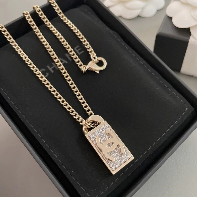 Chanel Necklaces Chic 223492