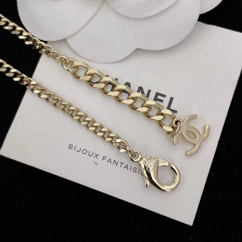 Chanel Necklaces Sophisticated 223540