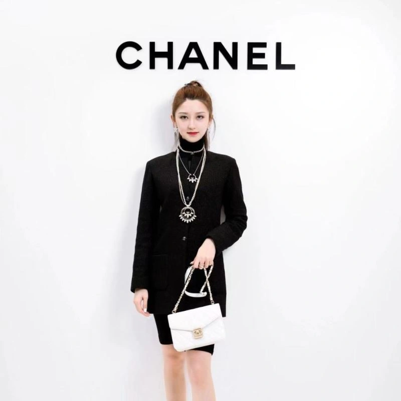 FreshLook Chanel Necklaces 223472