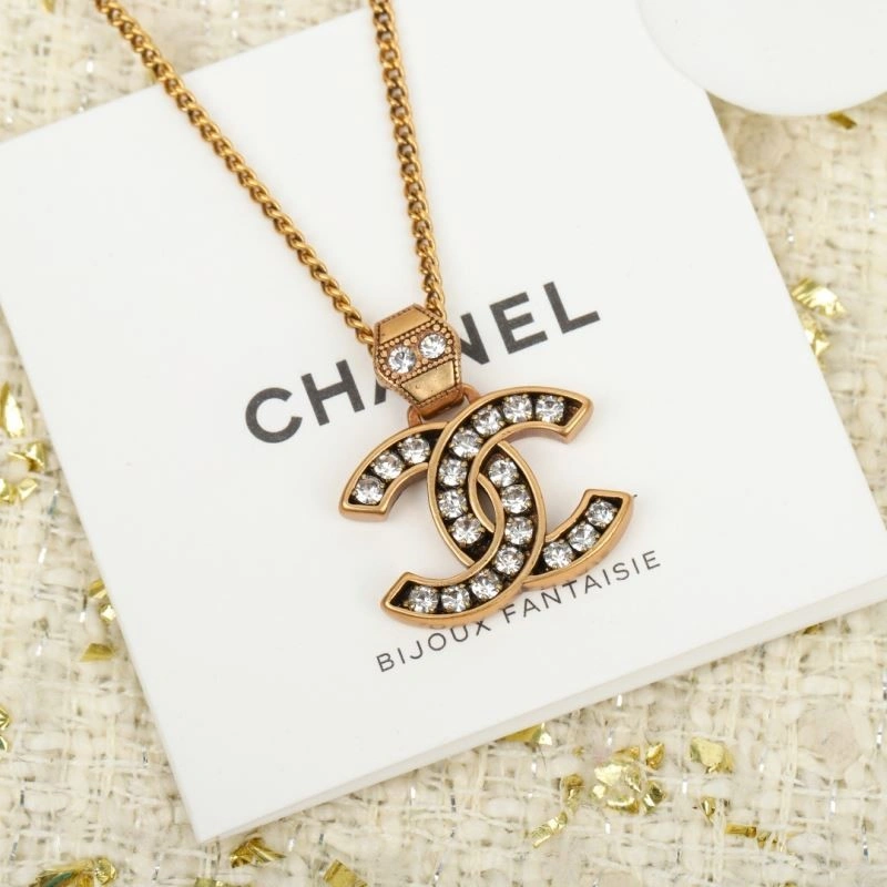 Chanel Necklaces Sleek 223469