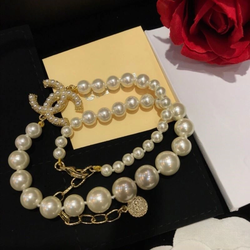 Chanel Necklaces Sleek 223479