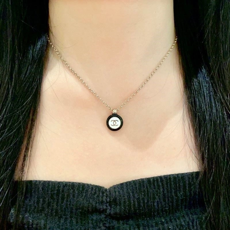 Popular Chanel Necklaces 223525