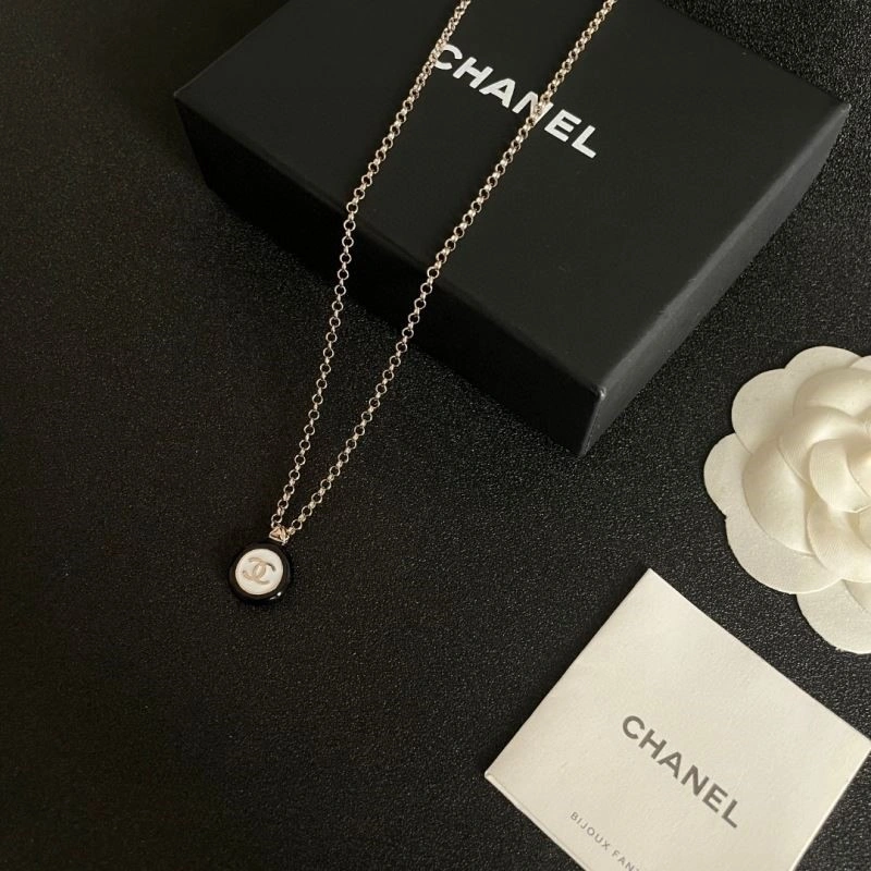 Popular Chanel Necklaces 223525